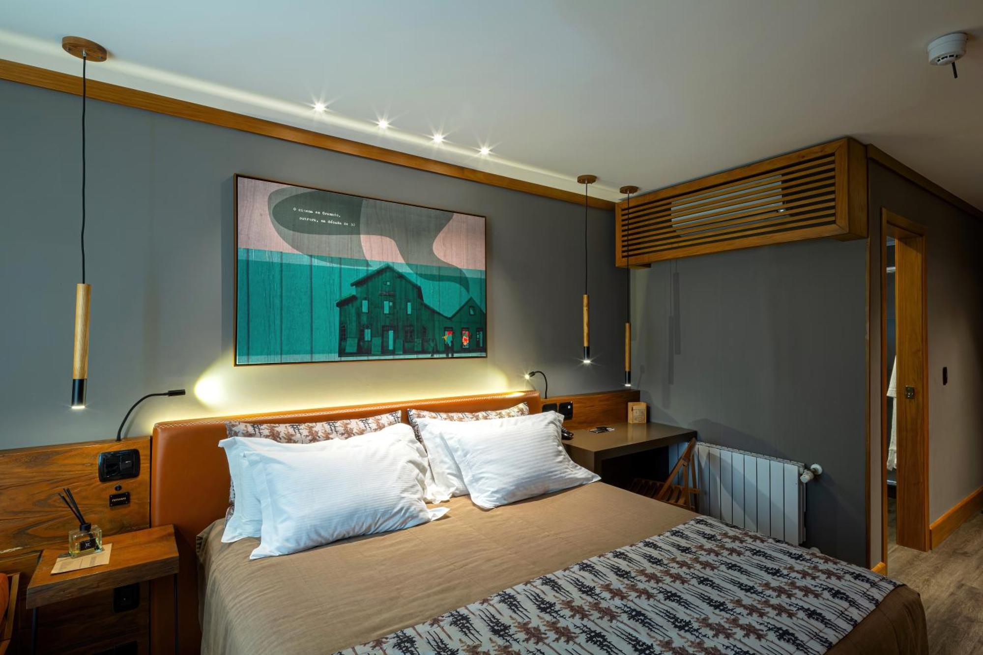 Wood Hotel Грамаду Экстерьер фото